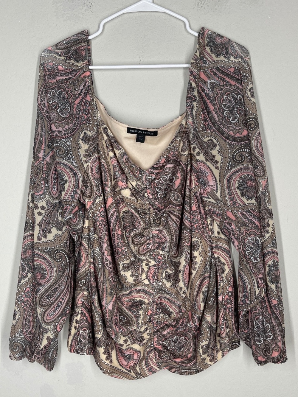Boston Proper Ruched Top Women's Size XL Gray Pink Paisley Lined Sexy Modern